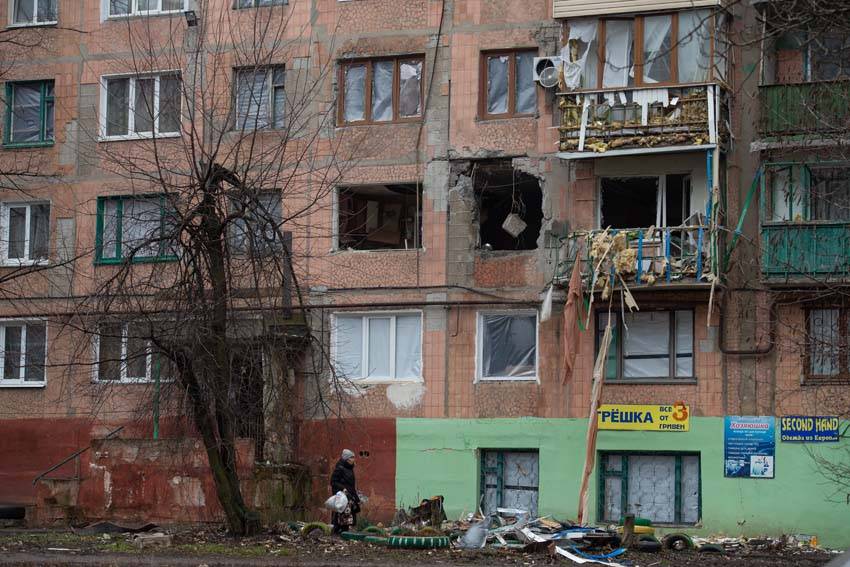 Ukrayna'dan yürek yakan savaş görüntüleri 22